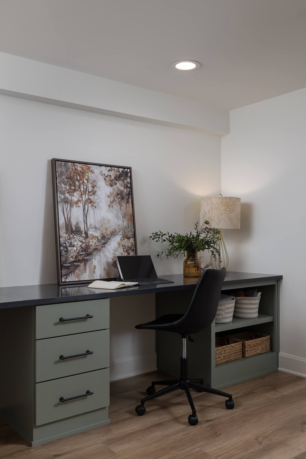 002 8316 Salford Way Internet